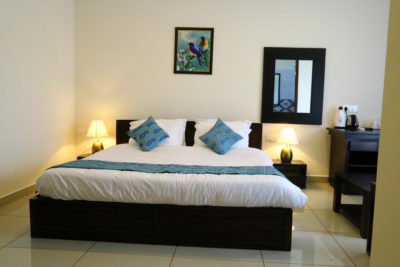 Kohinoor Hotel Alwaye Buitenkant foto